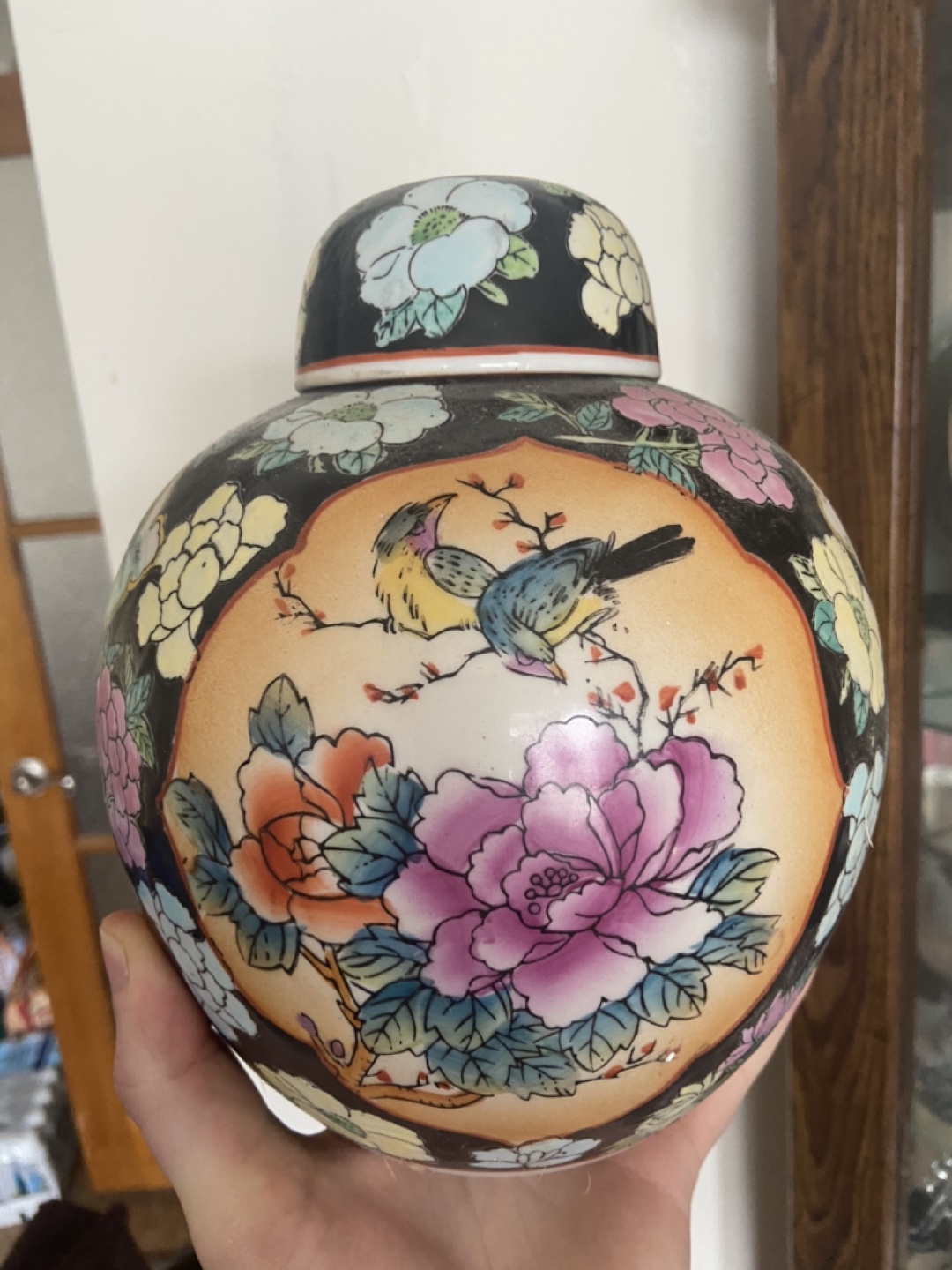 Vintage Asian-style Porcelain Jar with Lid Chinese