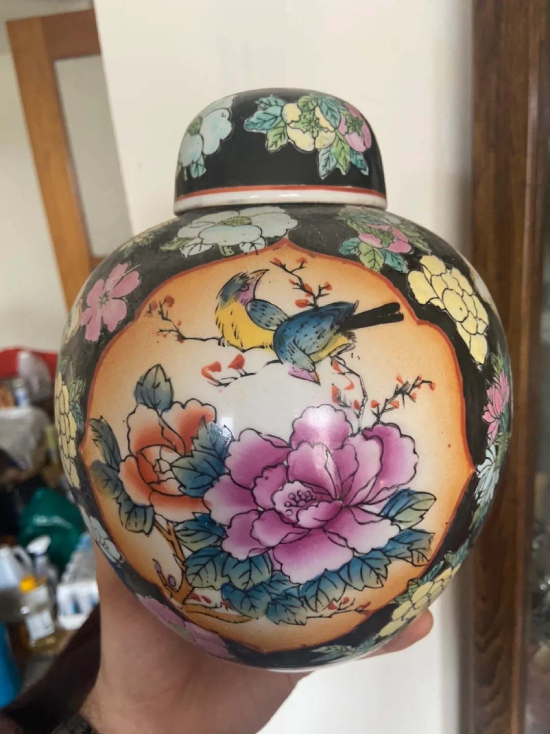 Vintage Asian-style Porcelain Jar with Lid Chinese image indicator(4)