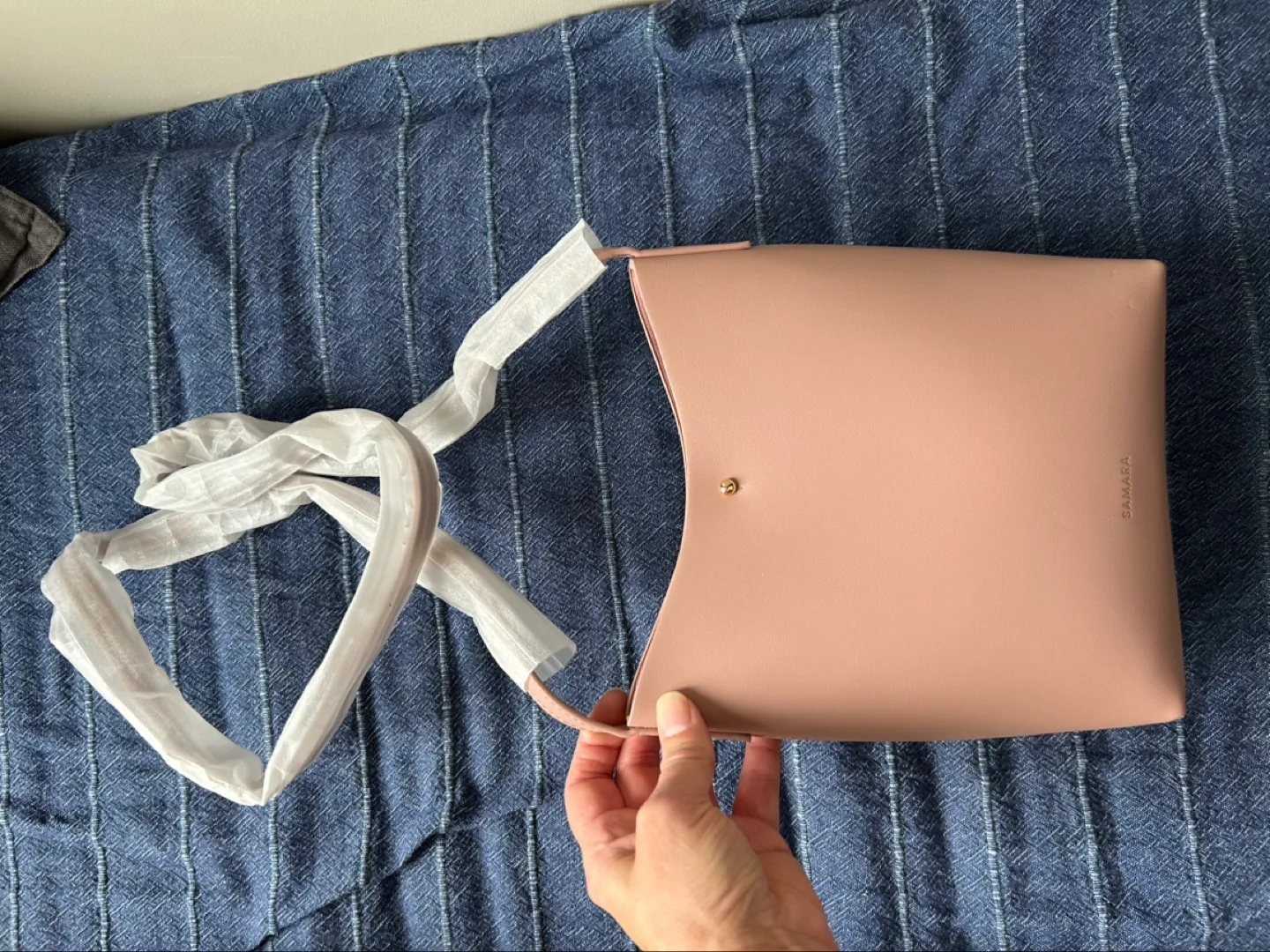 Samara vegan leather bag image indicator(4)