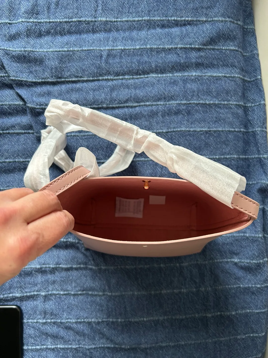 Samara vegan leather bag image indicator(3)