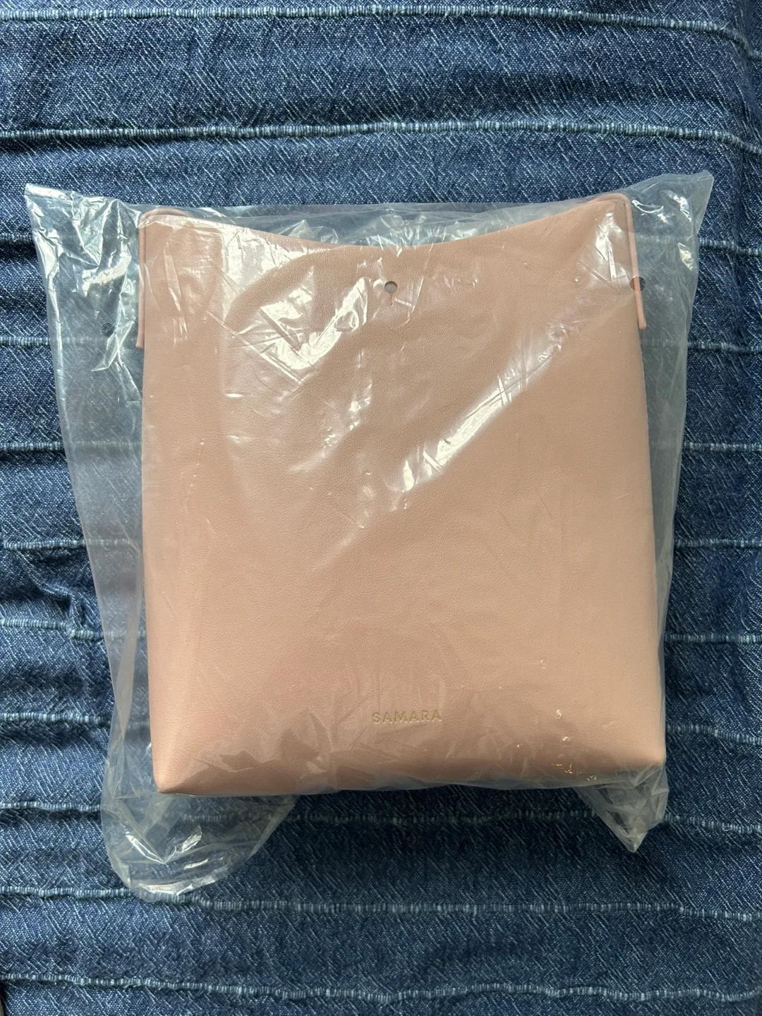 Samara vegan leather bag image indicator(5)