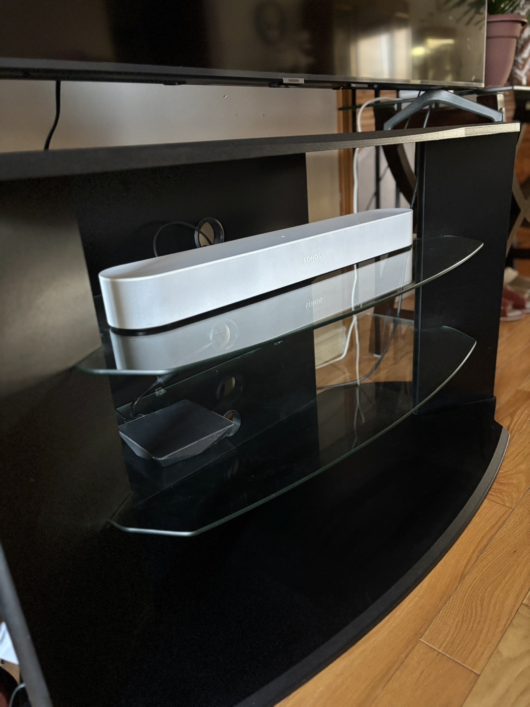 Black 3-Tier Glass Shelf Corner TV Stand / Media Unit - photo 3