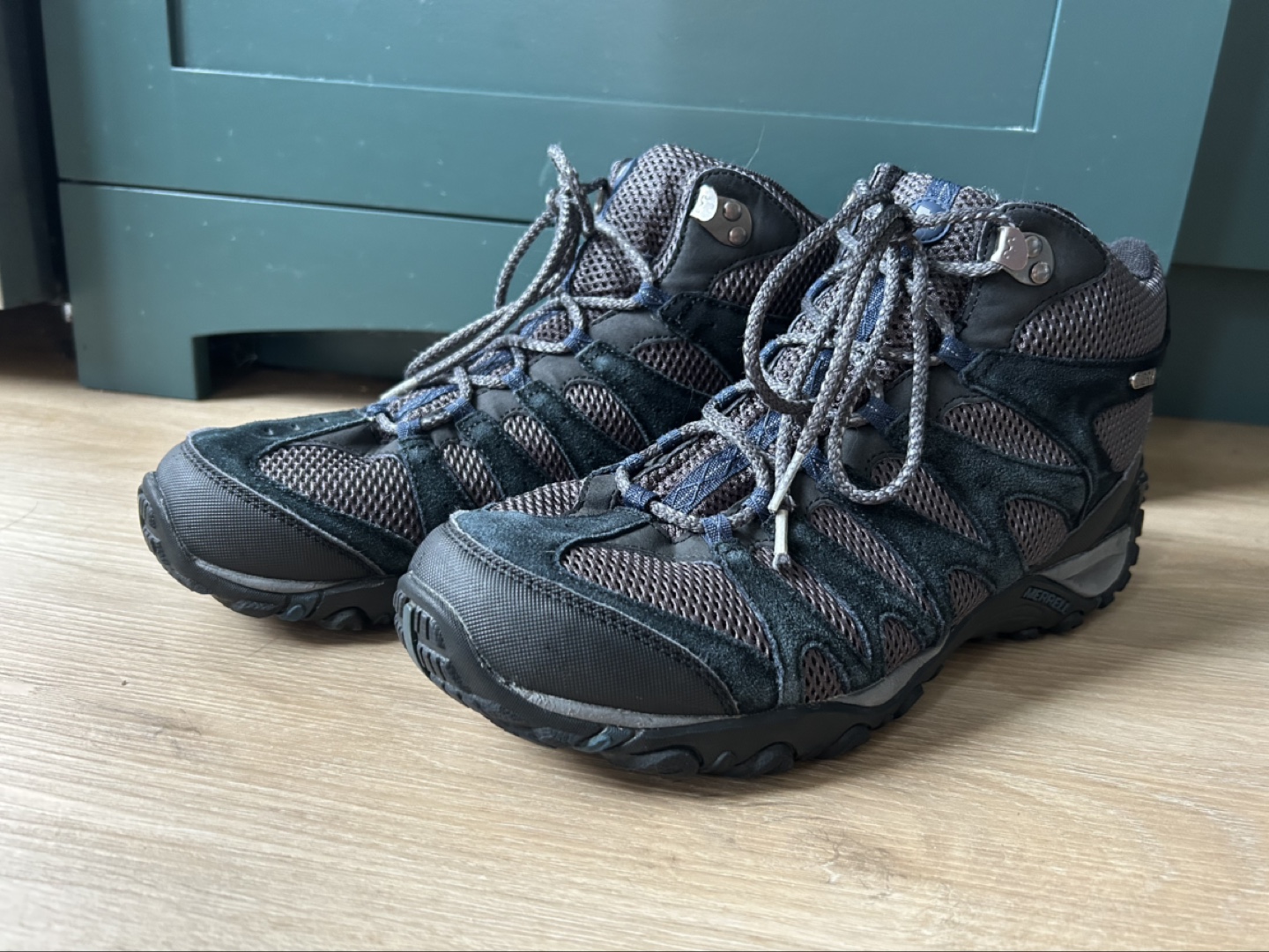 Men’s Size 12 Merrell Hiking Boots