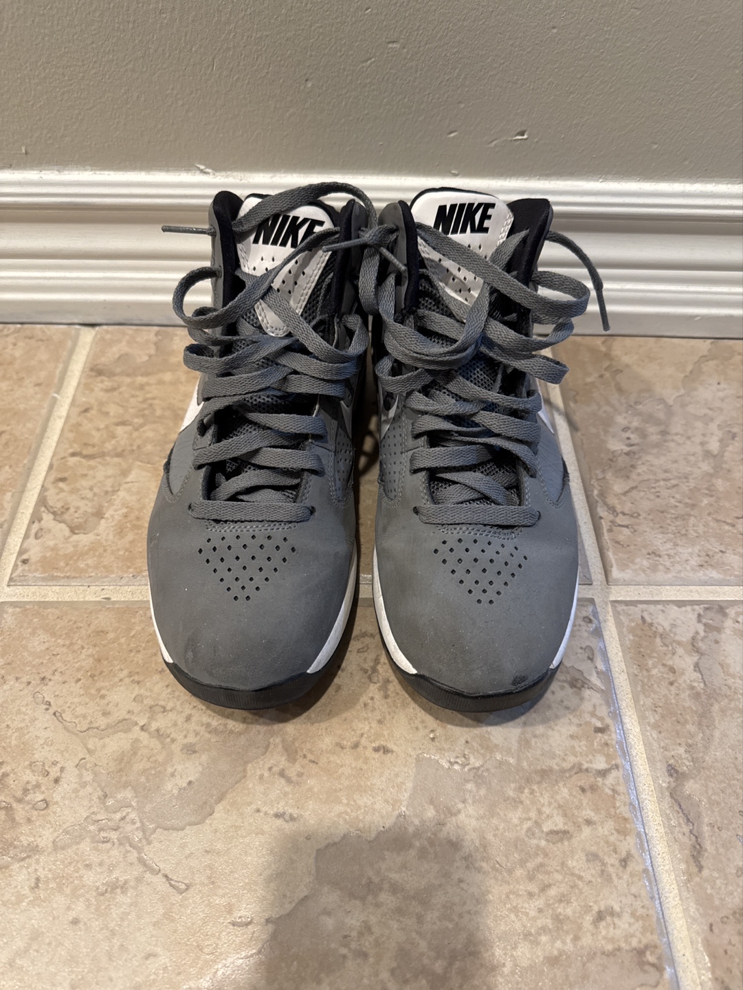 Nike Flywire Basketball Shoes - Grey/White - Size 8 - photo 2