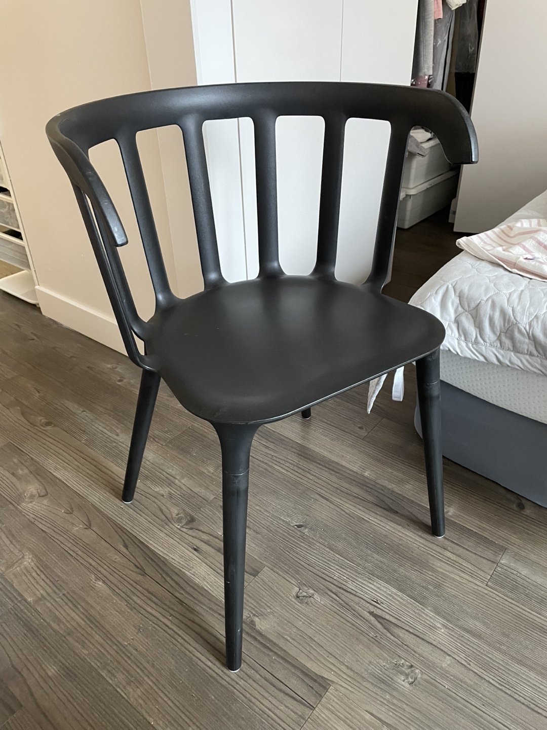 Plastic Armchair - Modern Design