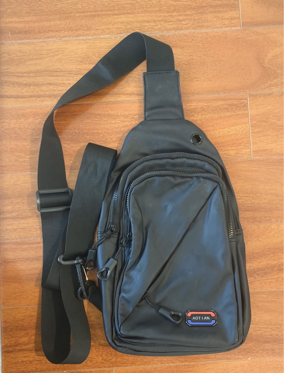 AOTIAN Black Sling Bag