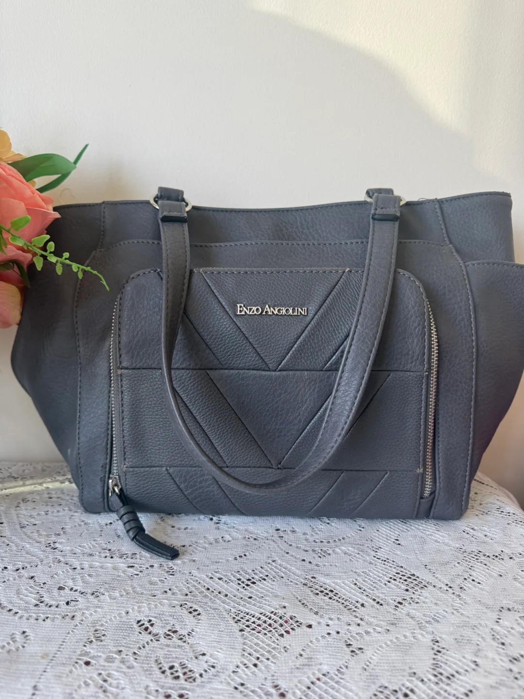 💚 TOTE BAG / RETAIL VALUE: $49.99 (Great condition) image indicator(2)