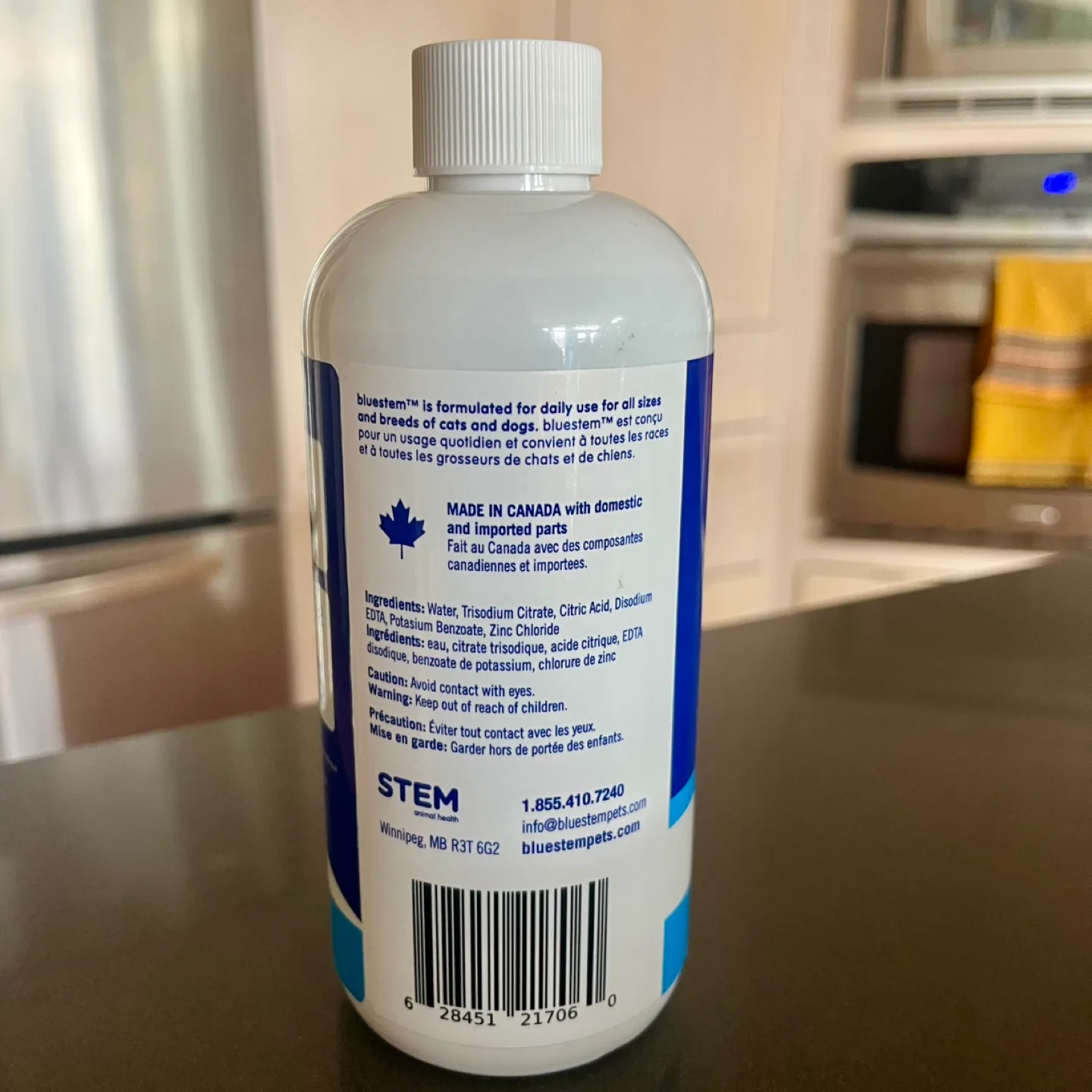 NEW Bluestem Freshbreath Water Additive for Dogs and Cats image indicator(3)