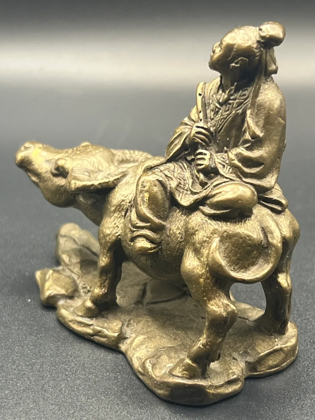 Brass Figurine Lao Tzu Riding a Water Buffalo image indicator(5)