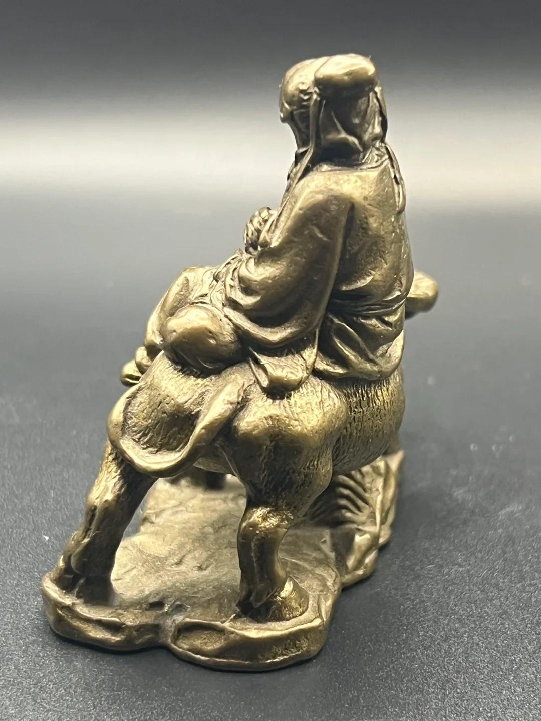 Brass Figurine Lao Tzu Riding a Water Buffalo image indicator(4)