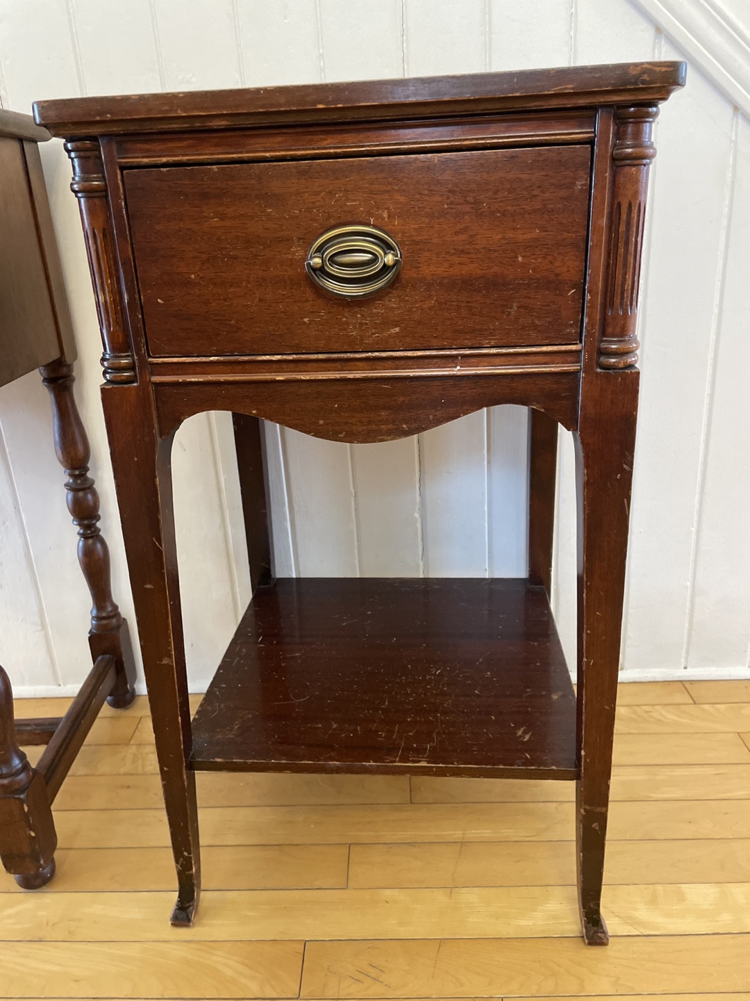 Pair of Vintage Wooden End Tables - photo 3