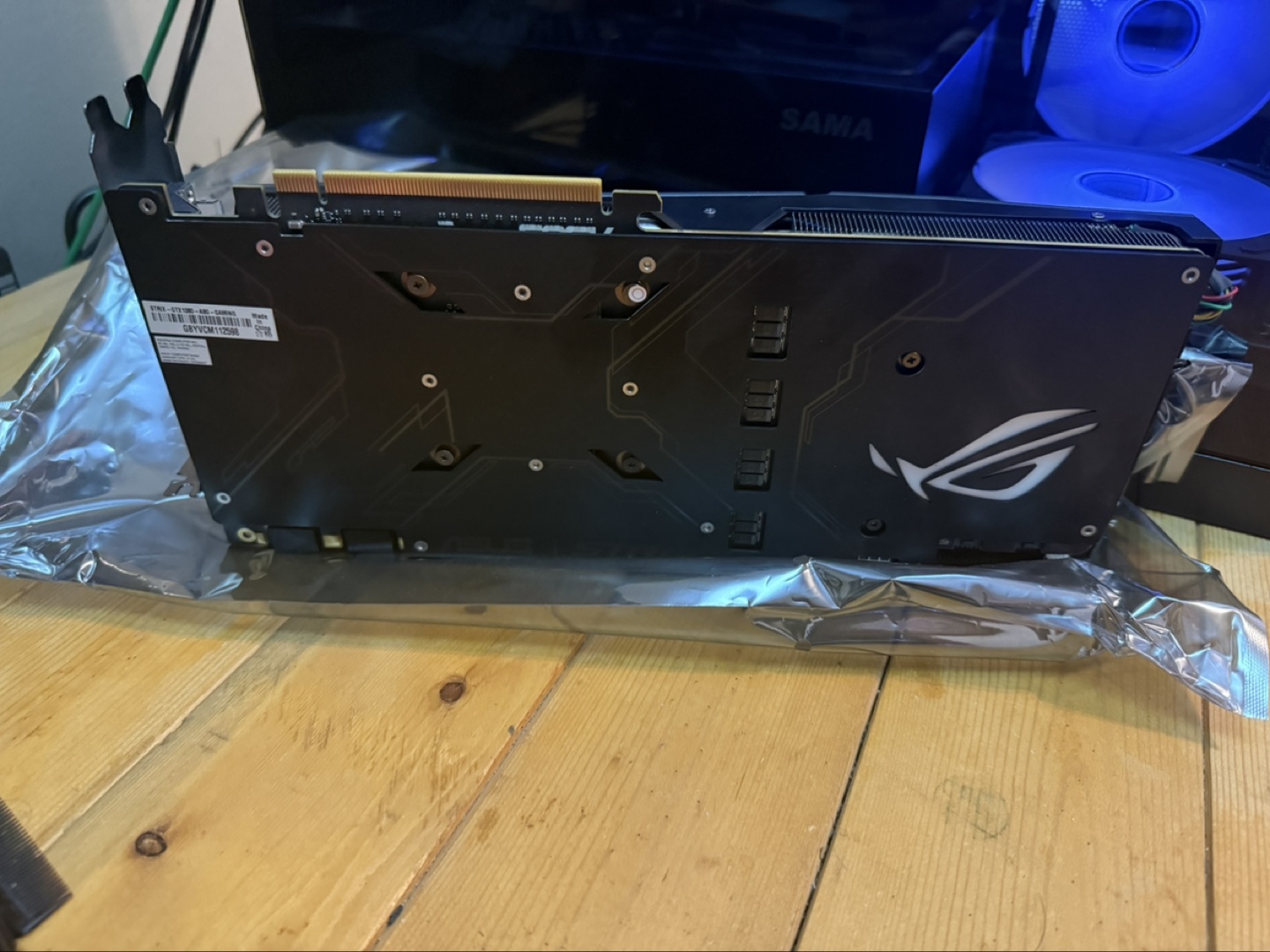 ASUS ROG Strix GeForce GTX 1080 Graphics Card - photo 2