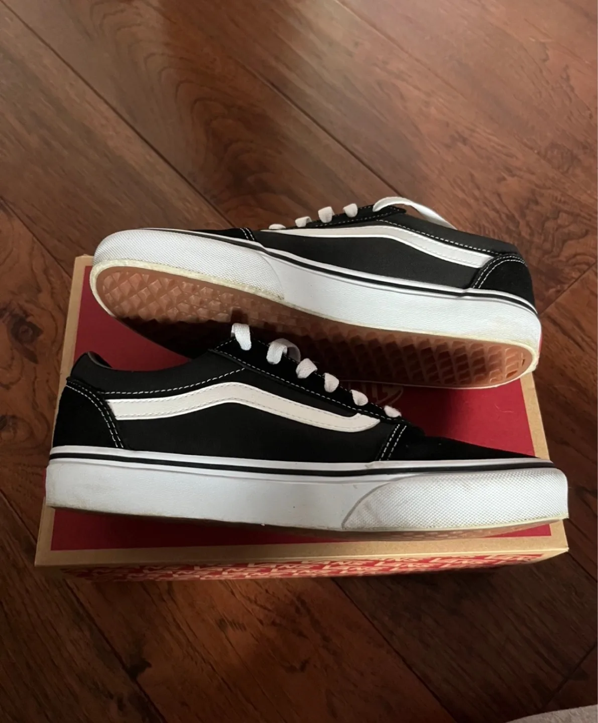 Vans Old Skool Size 8.5 image indicator(2)