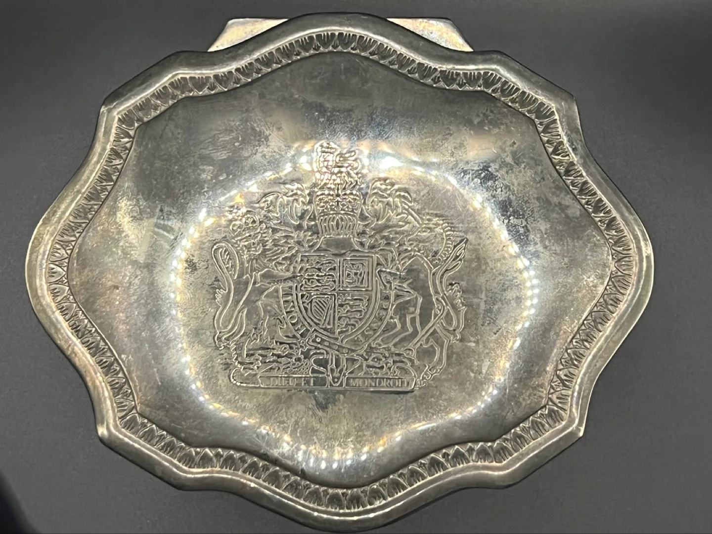 Vintage Silver Plated Jewelry Box with Lion Feet image indicator(4)