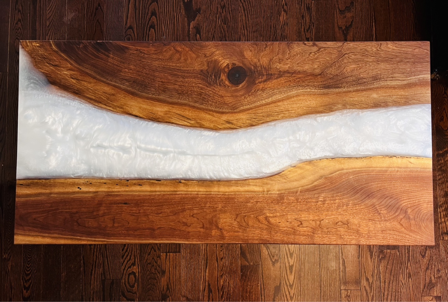 Get this Beautiful White Epoxy Table before Santa Comes in!!! - photo 4