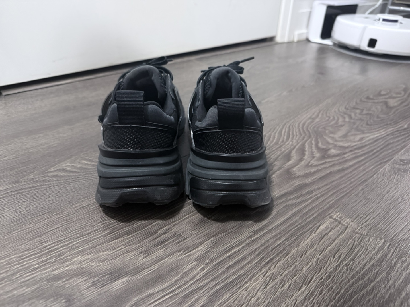 Nike Y2K Black Sneakers sz US8 - photo 3
