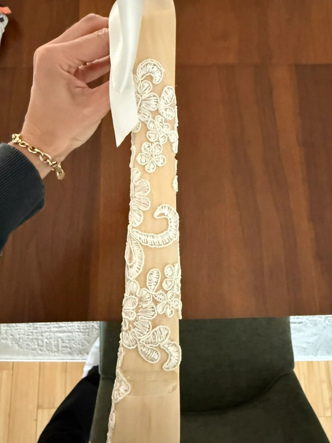 Elegant Bridal Dress Hanger with Pearl and Lace Detail image indicator(3)