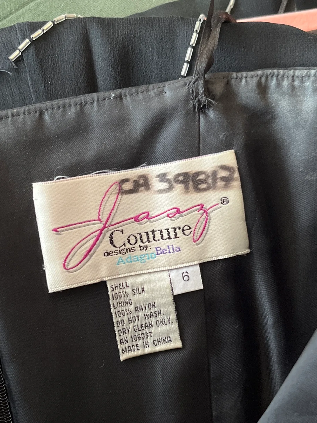 Elegant Black Beaded Evening Gown - Size 6 image indicator(4)