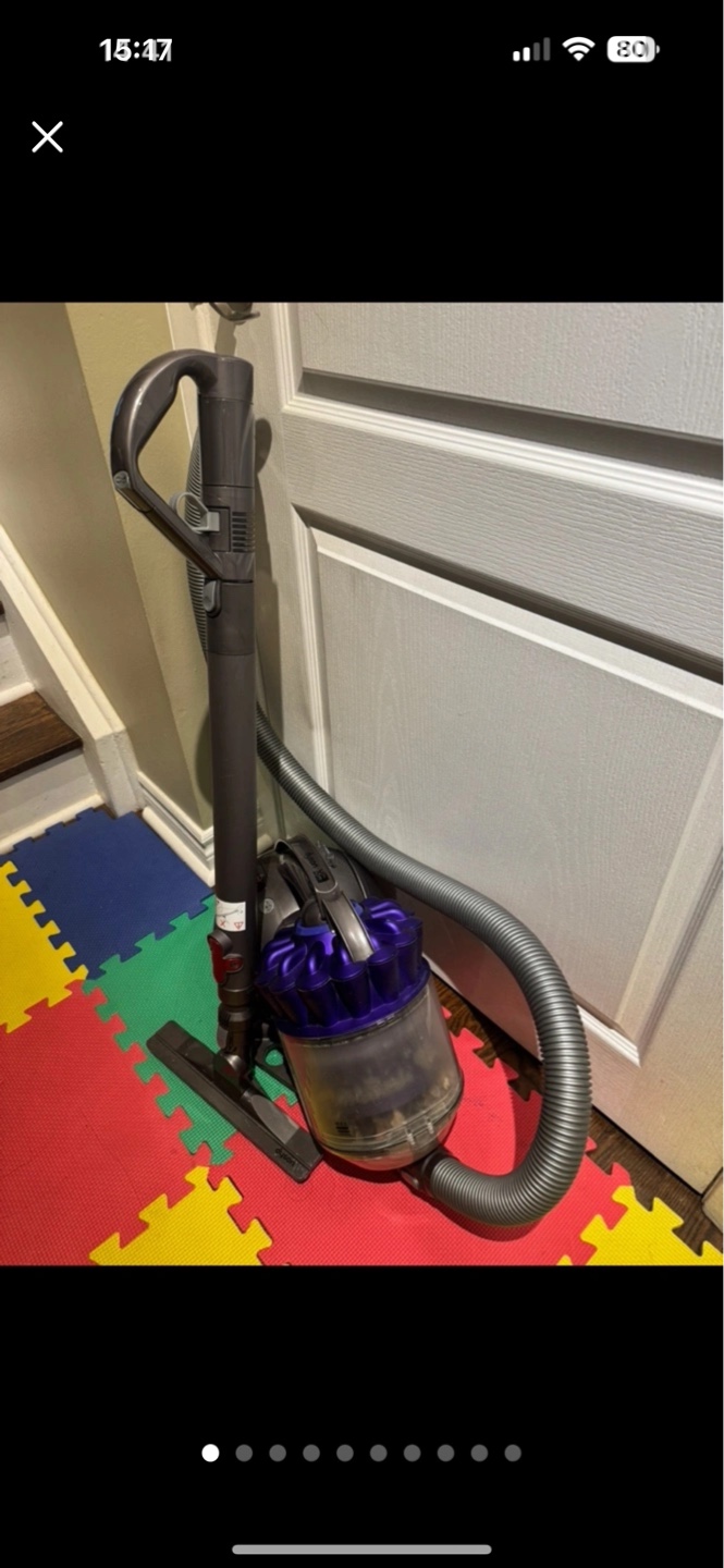 Dyson DC37 Vacuum *CLEANED* $200
