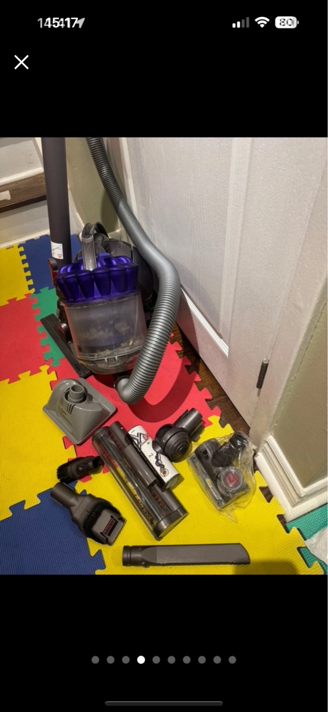 Dyson DC37 Vacuum *CLEANED* $200 - photo 4
