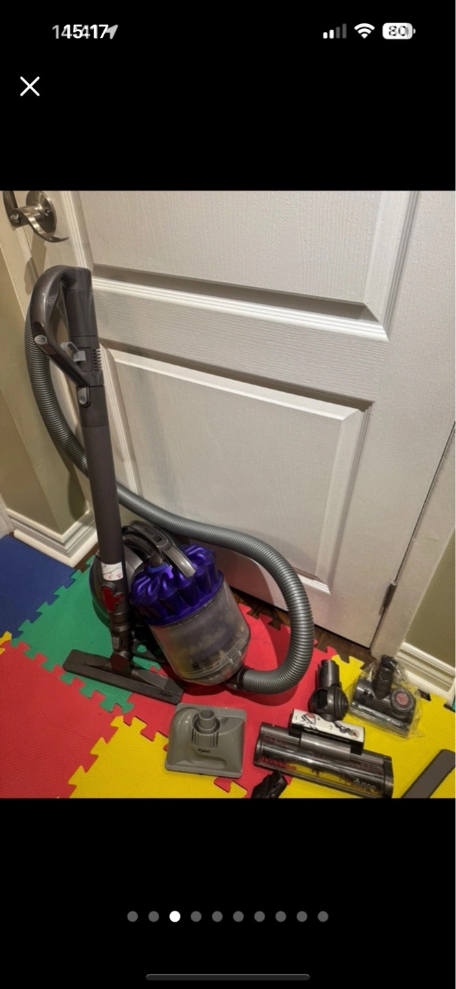 Dyson DC37 Vacuum *CLEANED* $200 - photo 3