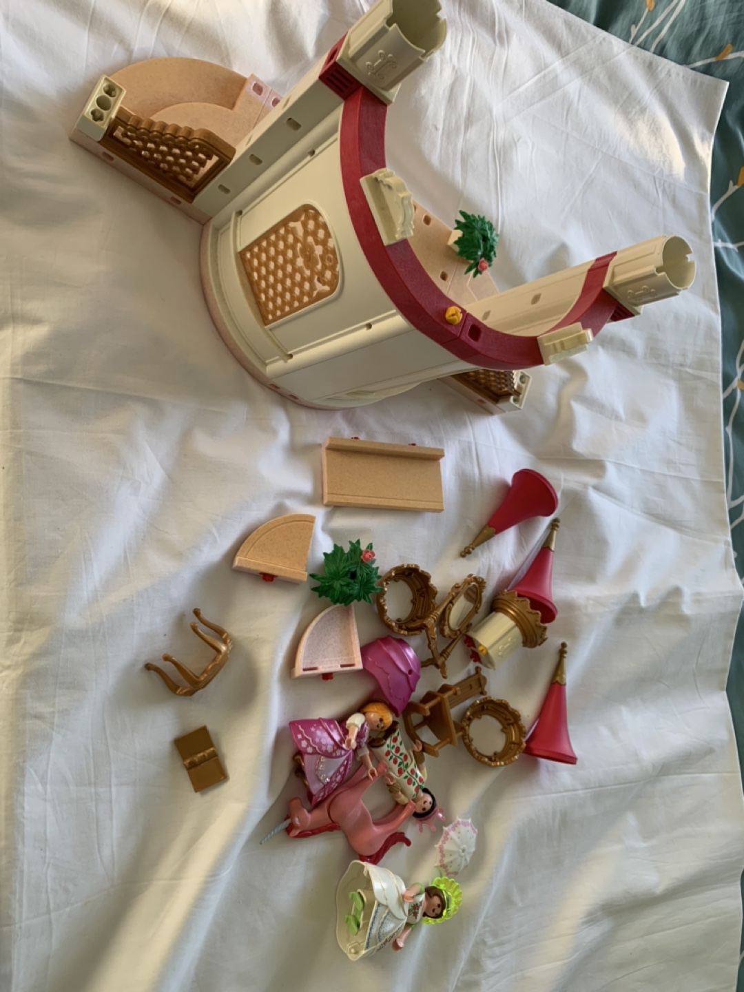 Playmobil Lot -  Houses, Figures & Accessories - photo 4