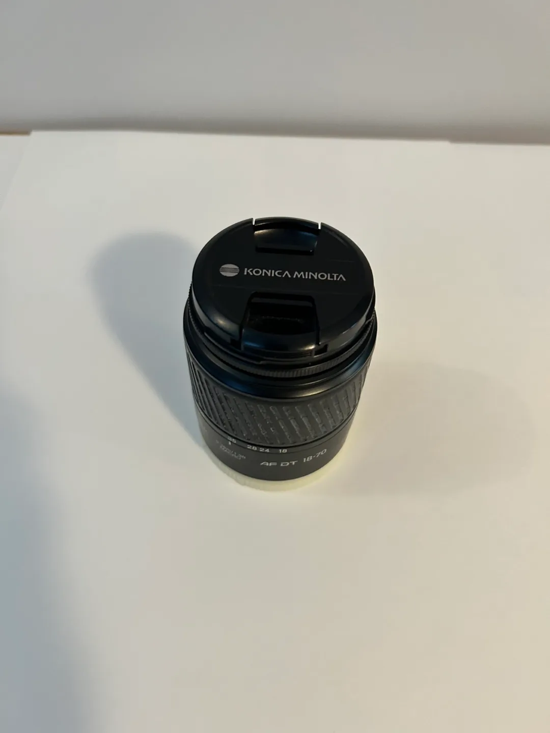 Konica Minolta Dynax 5D Maxxum Camera with AF DT 18-70 Lens image indicator(2)