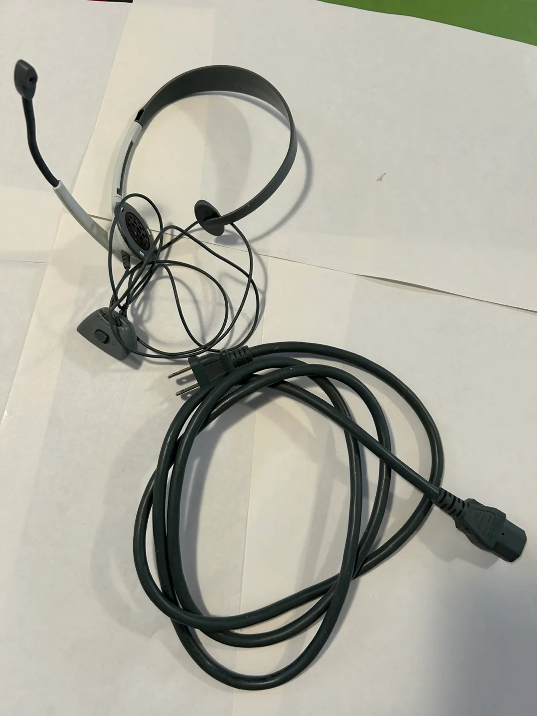 Xbox 360 Accessories Bundle: Controllers, Cables & Headset image indicator(5)