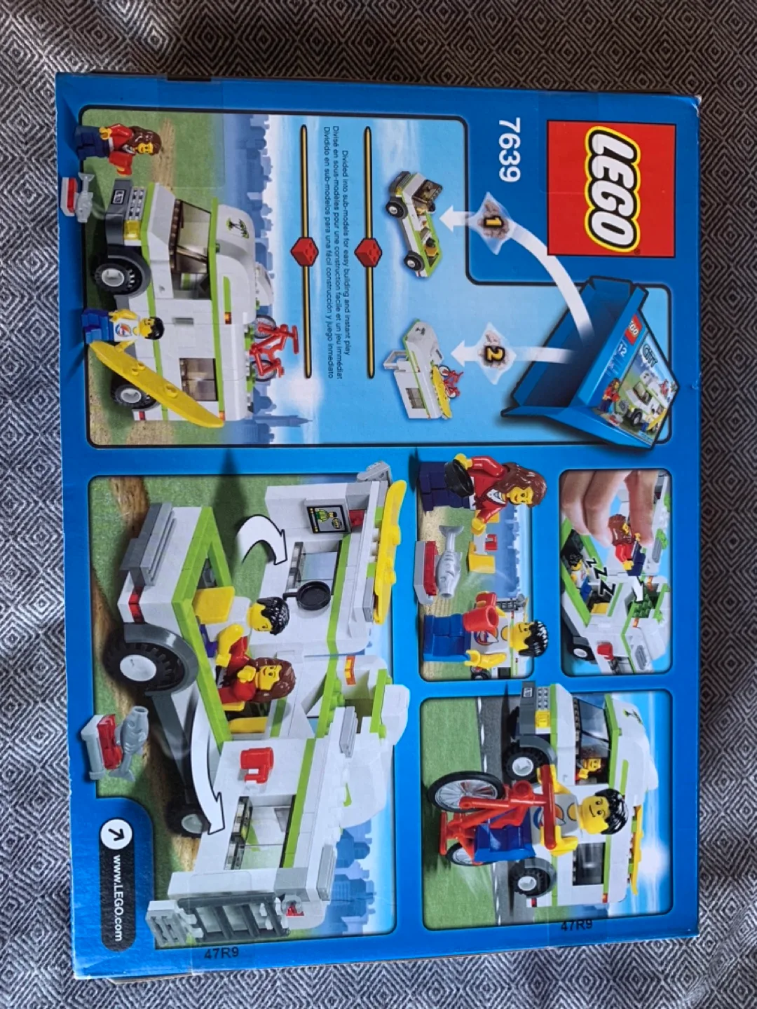 LEGO City Camper Van 7639 Building Set image indicator(2)