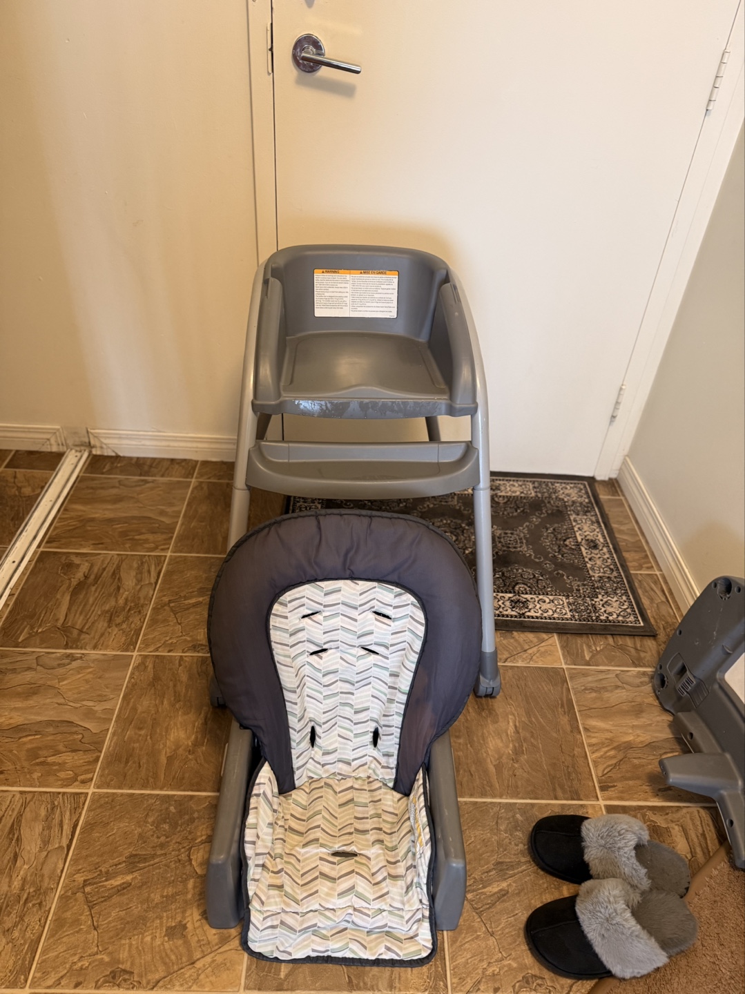 Convertible High Chair - photo 2