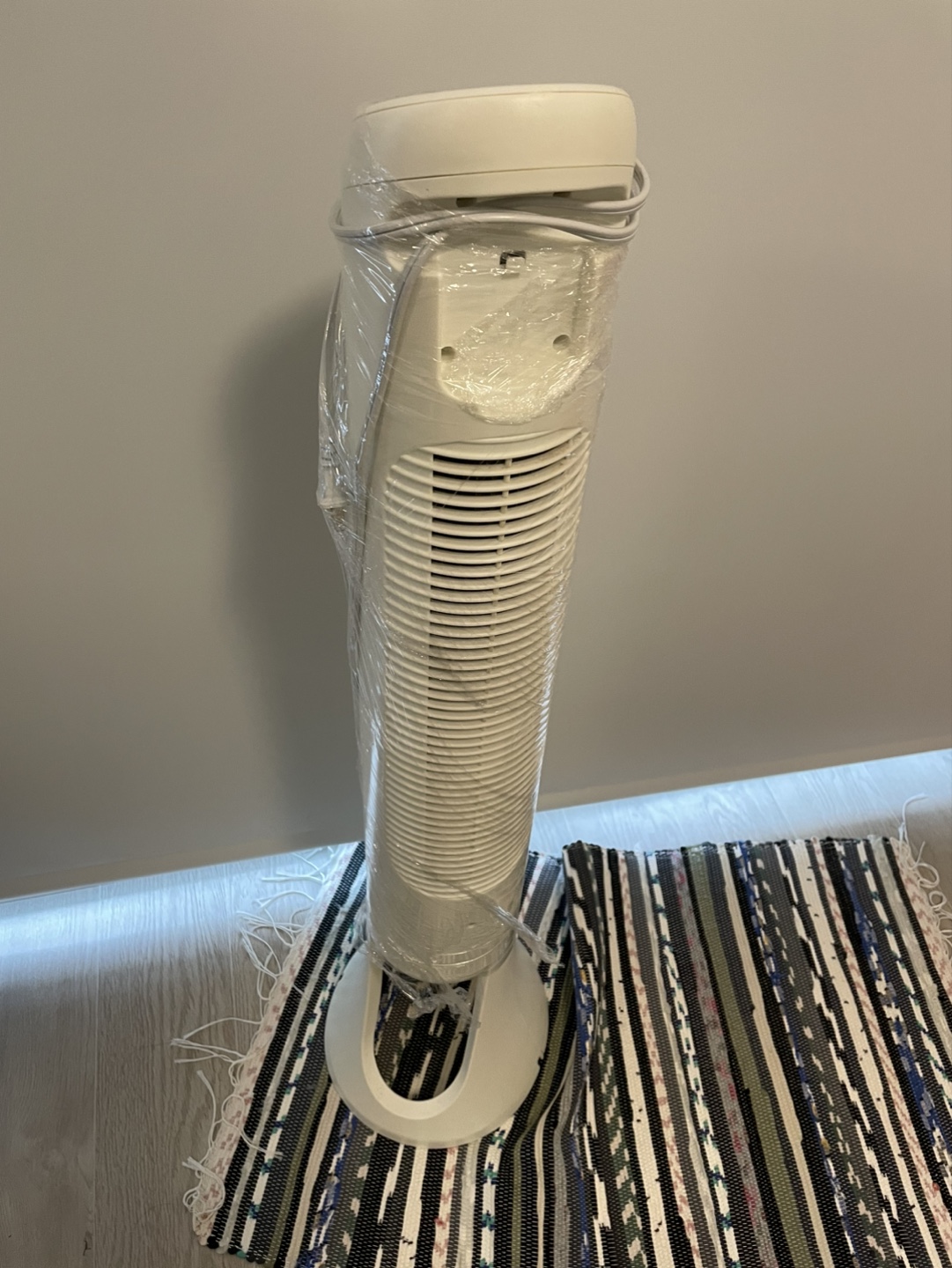 Honeywell QuietSet Tower Fan - photo 3