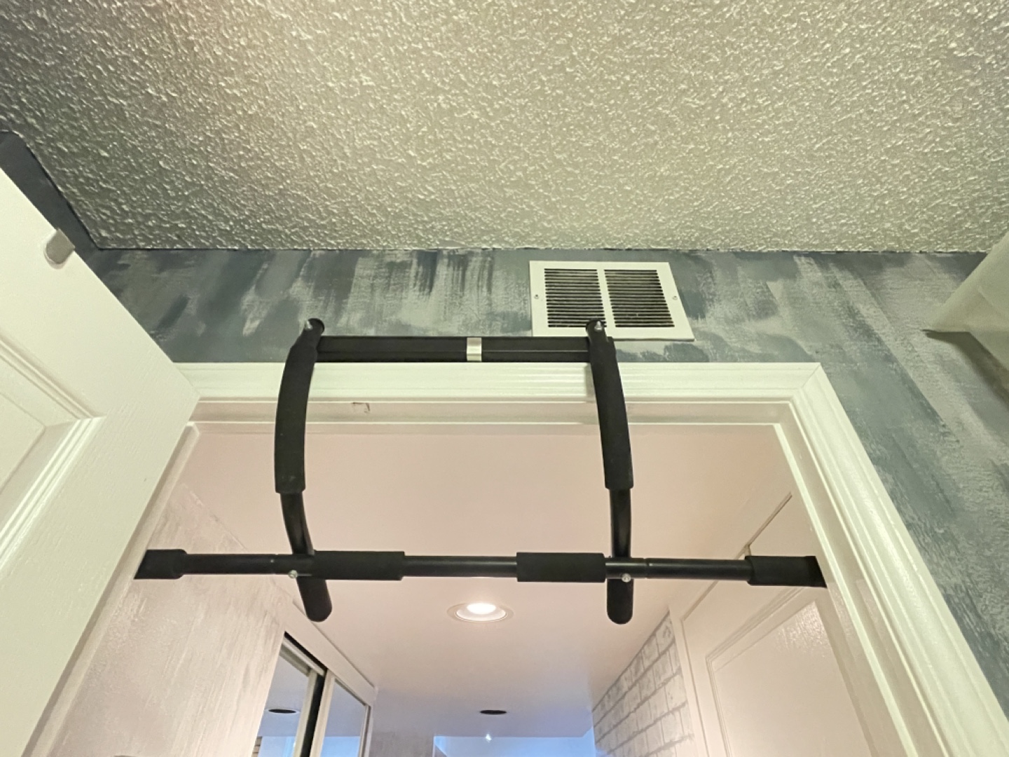 Doorway Pull-Up Bar