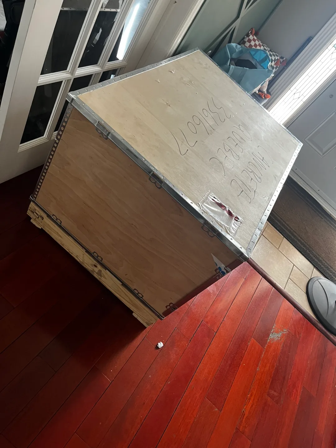 Large Wooden Crate storage or shipping image indicator(2)