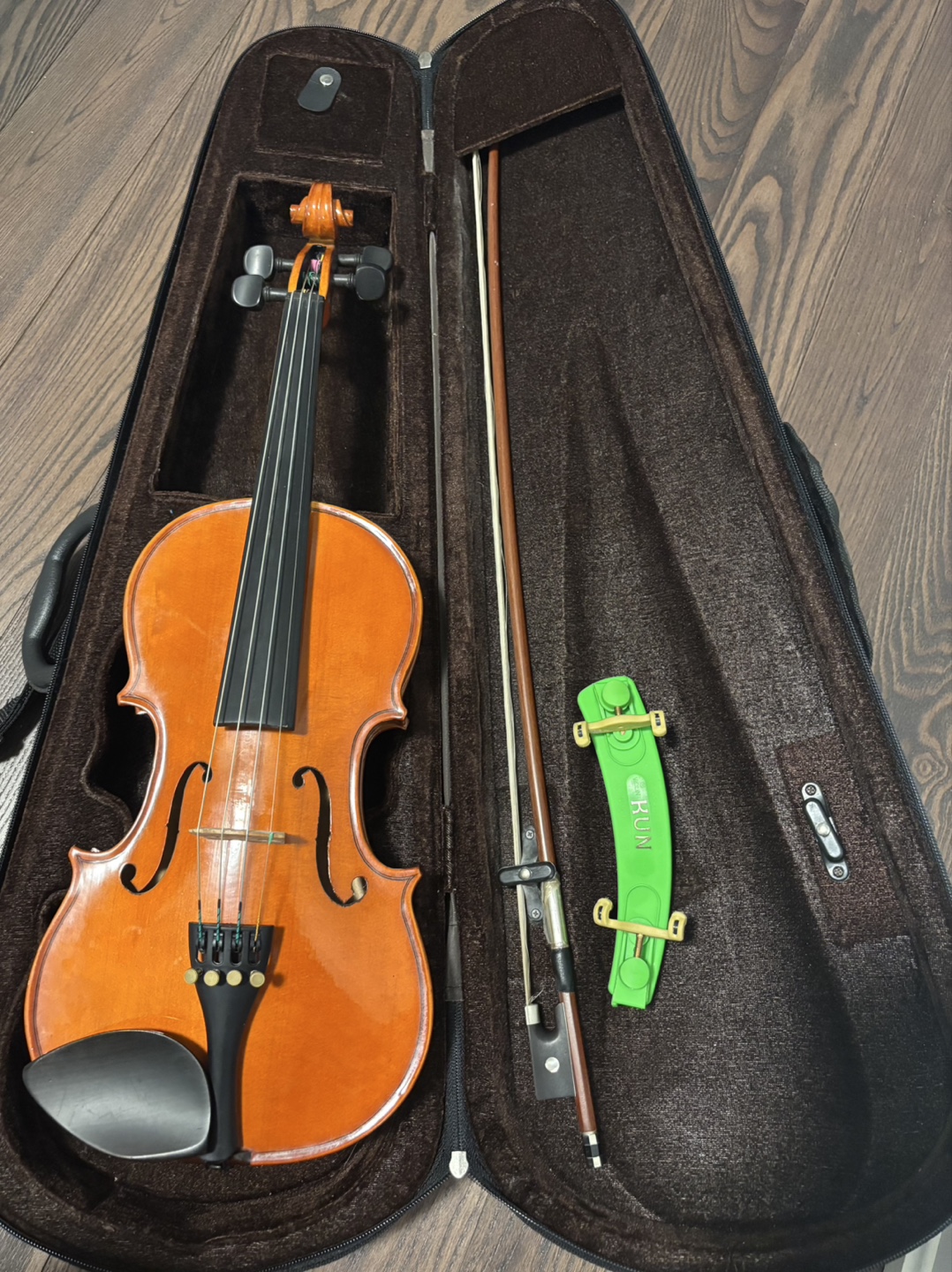 Stentor Violin 3/4 with Case and Bow