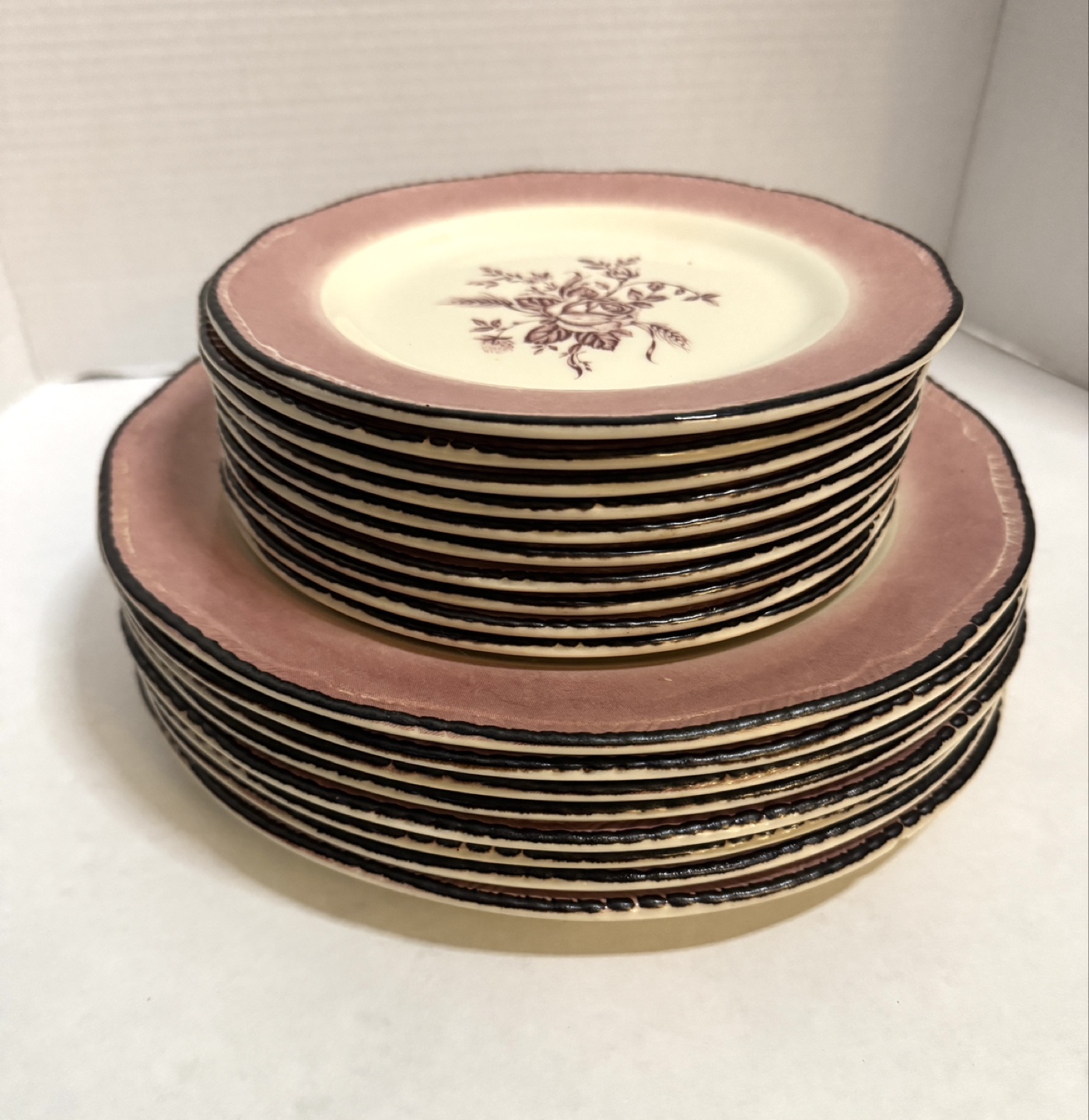 Vintage Wood & Sons Fine Tableware Plates