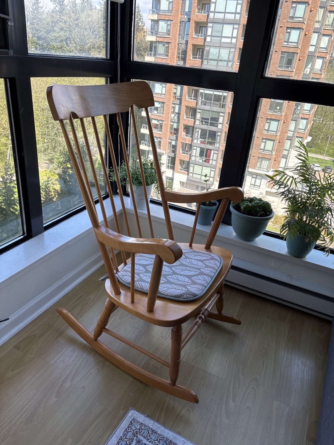 Solid Wood Rocking Chair - photo 2