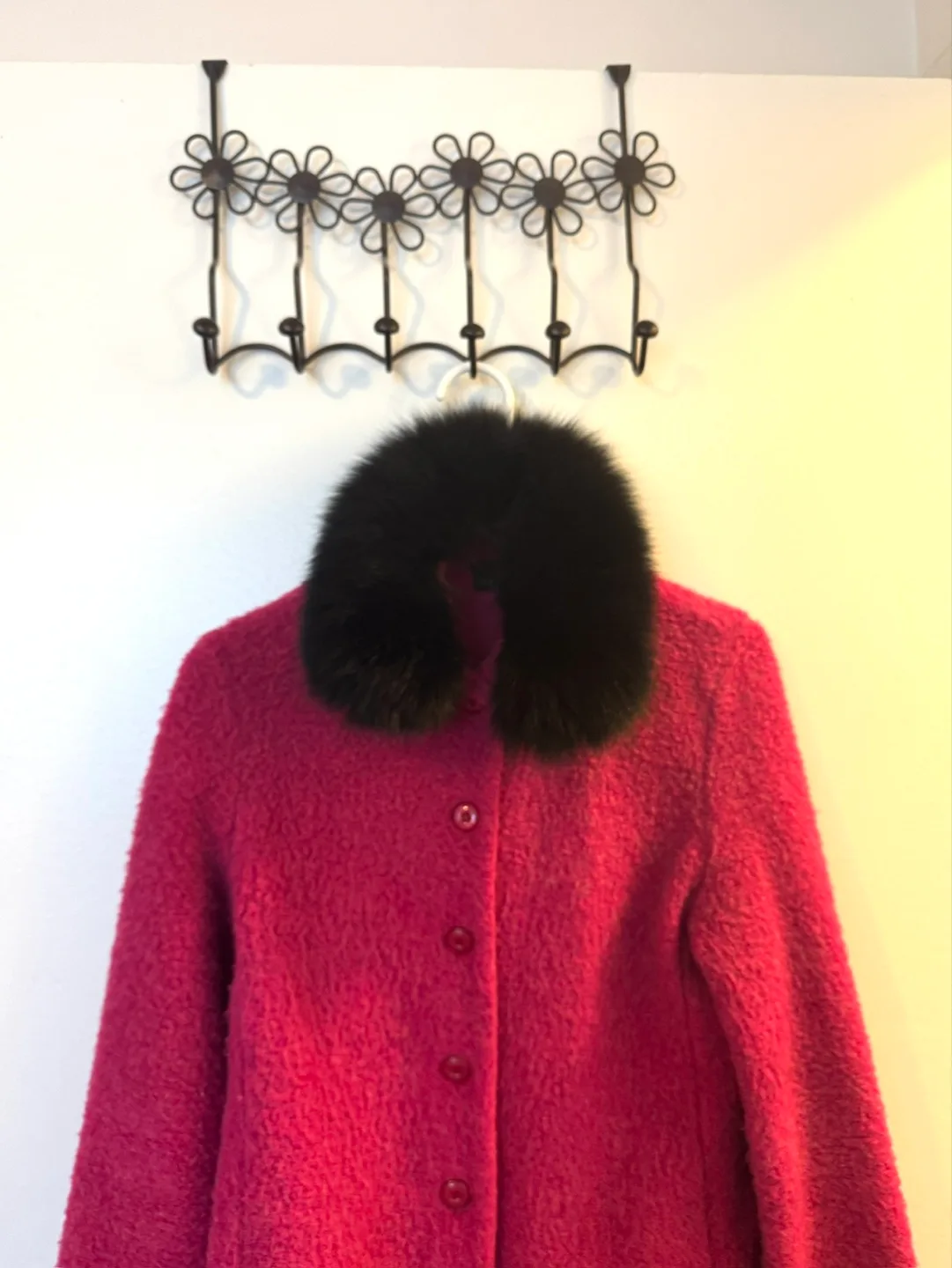 Vintage David Paul New York Pink Jacket, Fur Collar and Cuffs image indicator(5)