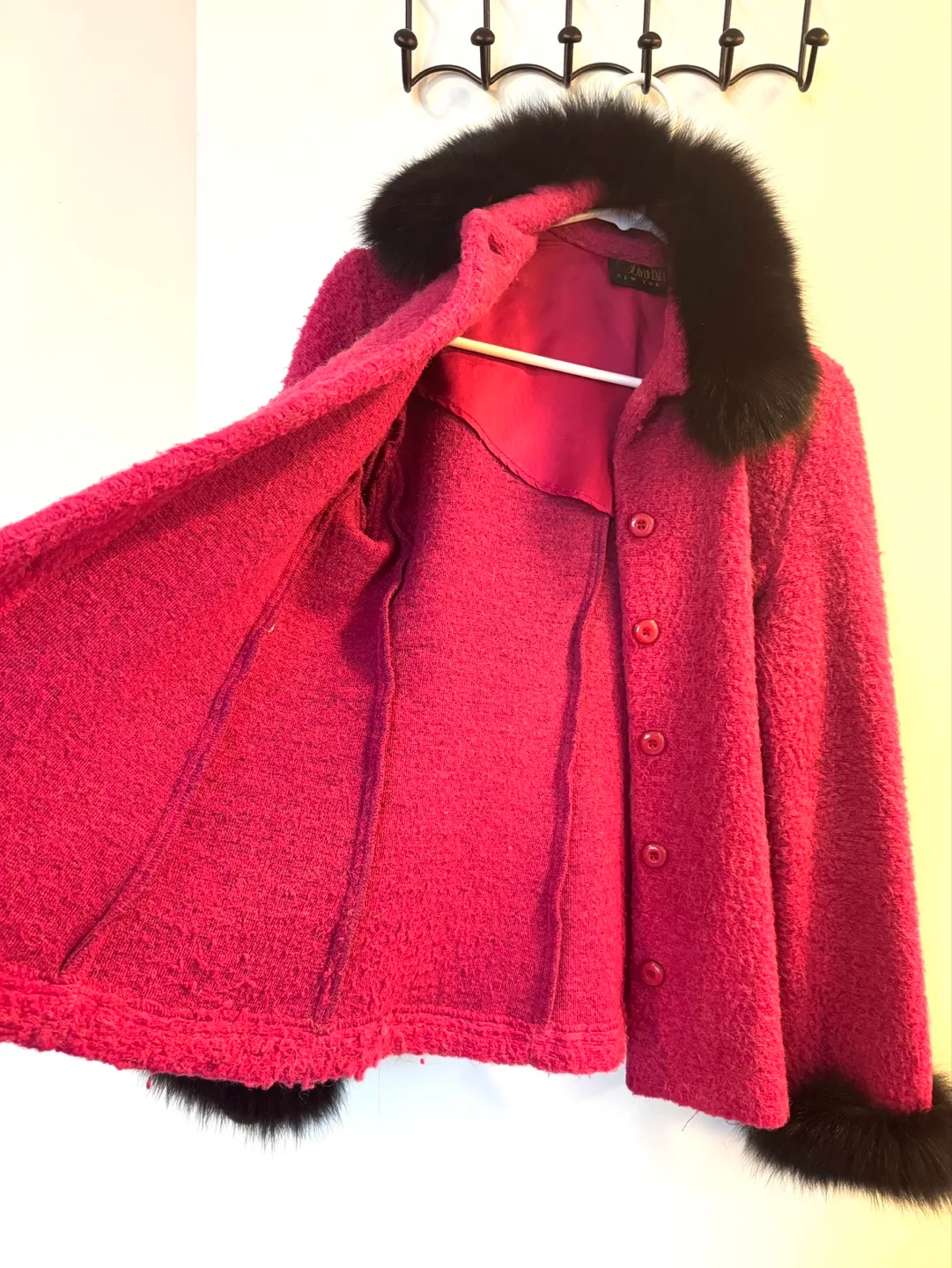 Vintage David Paul New York Pink Jacket, Fur Collar and Cuffs image indicator(3)