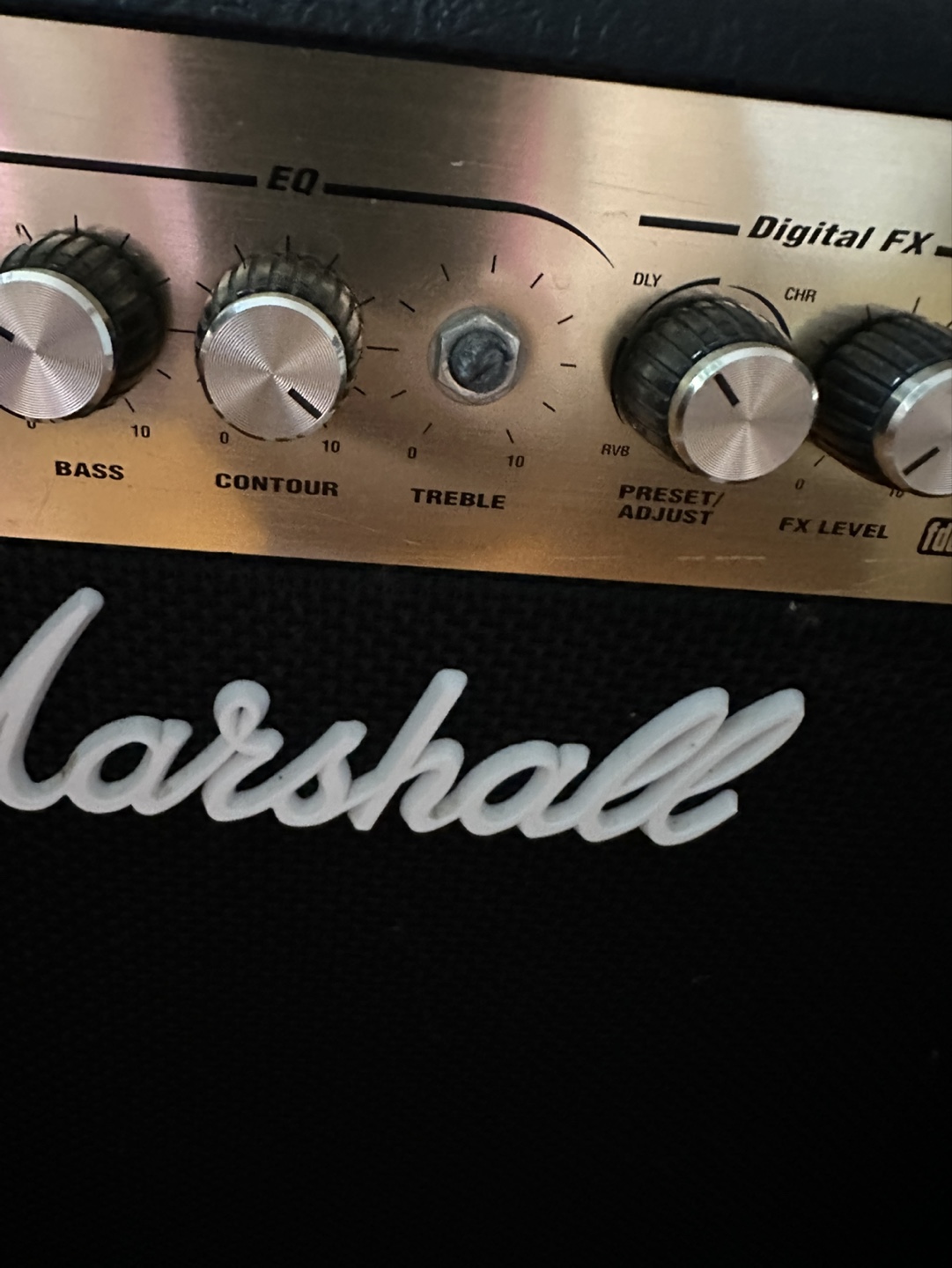 Marshall MG15DFX 15-Watt Guitar Amplifier - photo 3