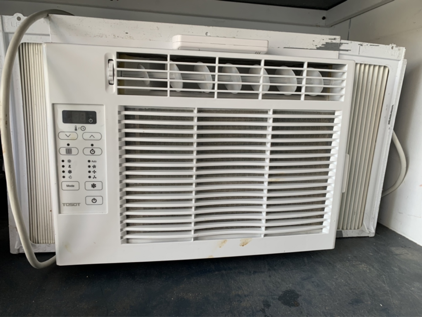 Tosot Window Air Conditioner