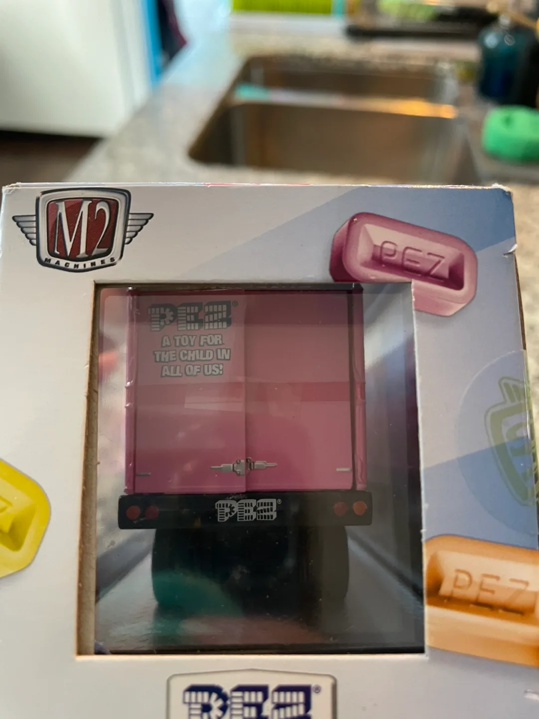 M2 Machines Auto Haulers PEZ 60 DODGE L100 /60 VW Bus image indicator(7)