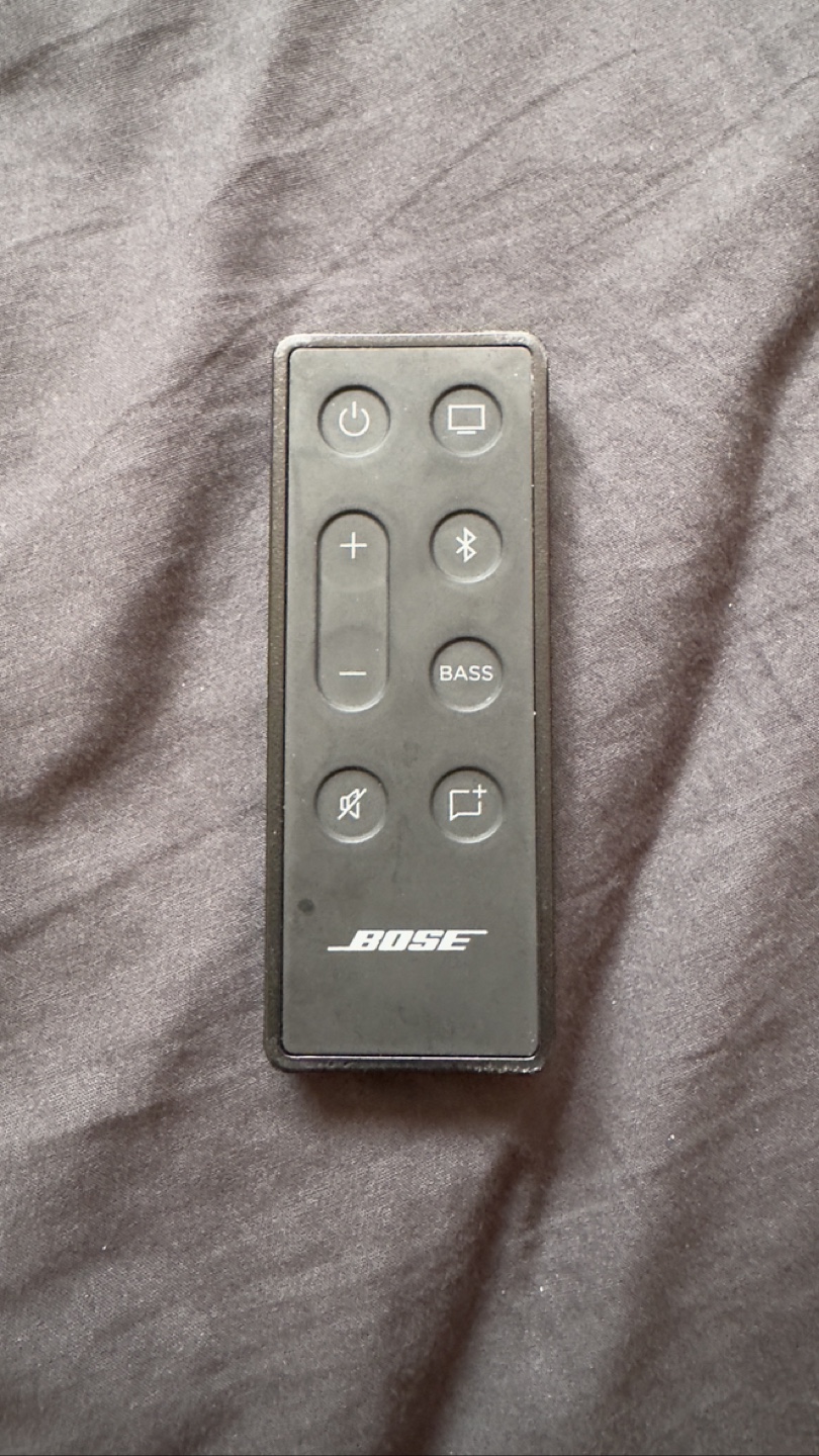 Bose Soundbar with Remote - photo 3