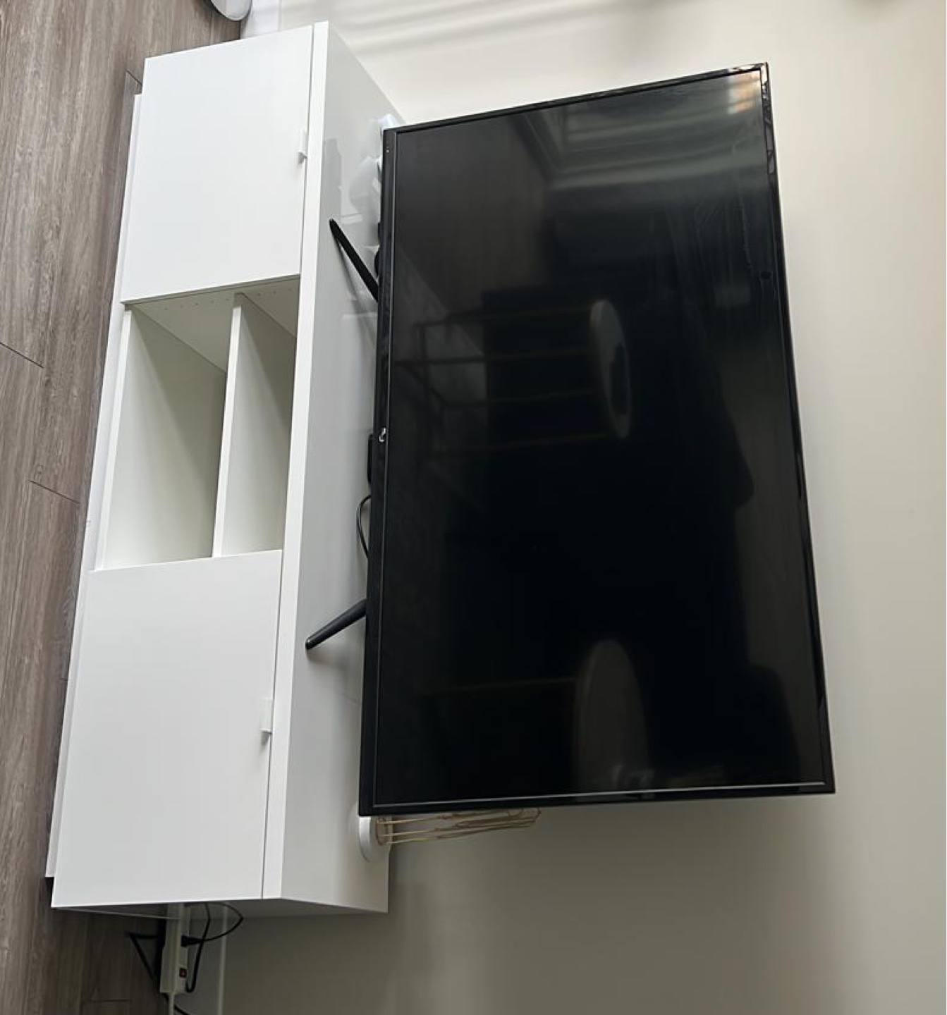 Sharp 40 inch Smart TV and TV Stand
