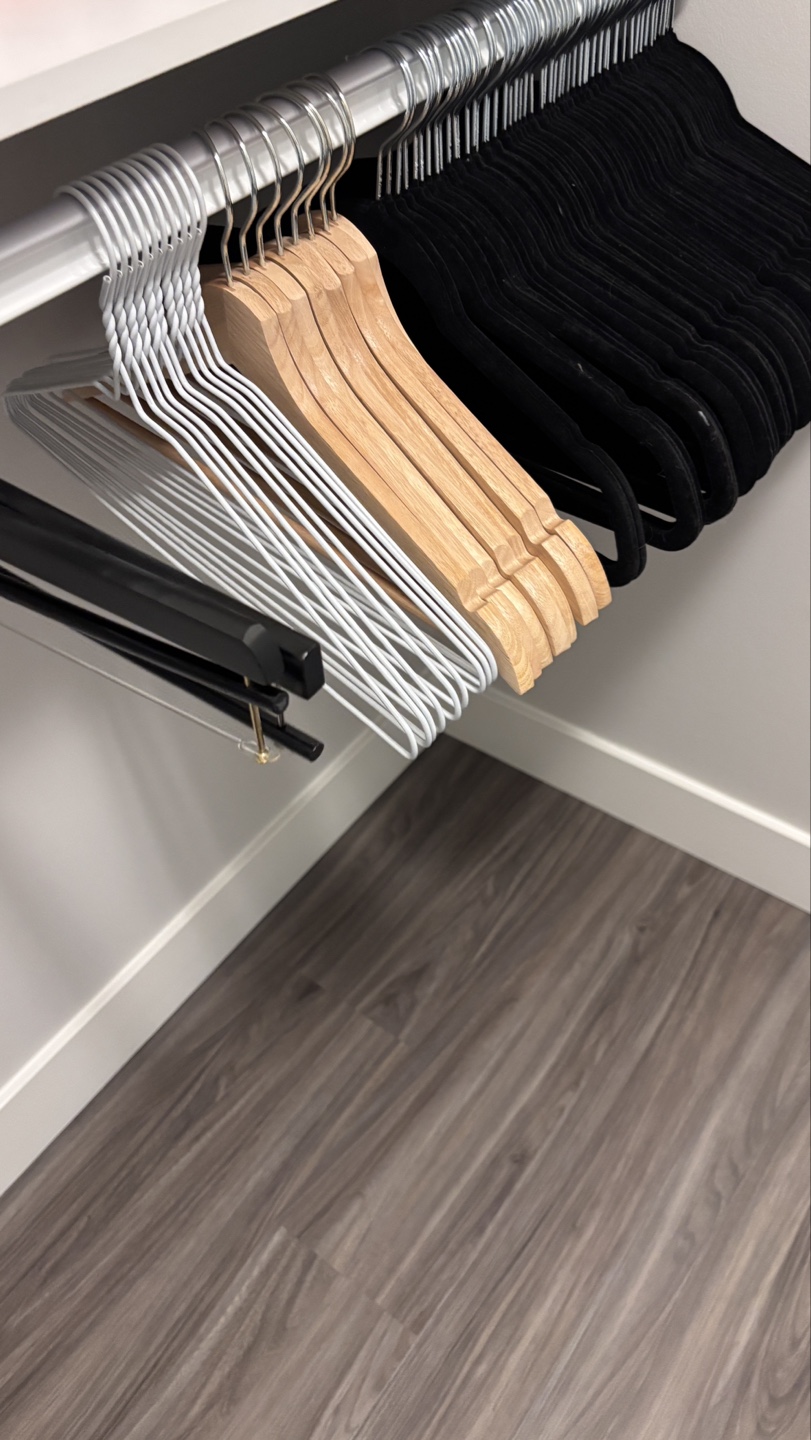 80 Hangers Mix - Move-out Sale ⚡ - photo 5