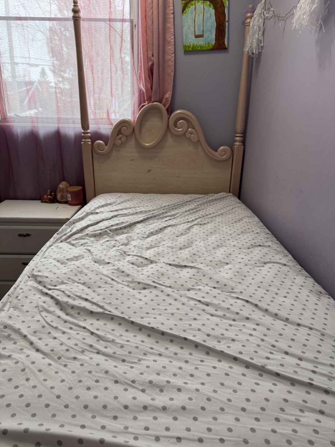 Twin-size Poster Bed Frame - photo 4