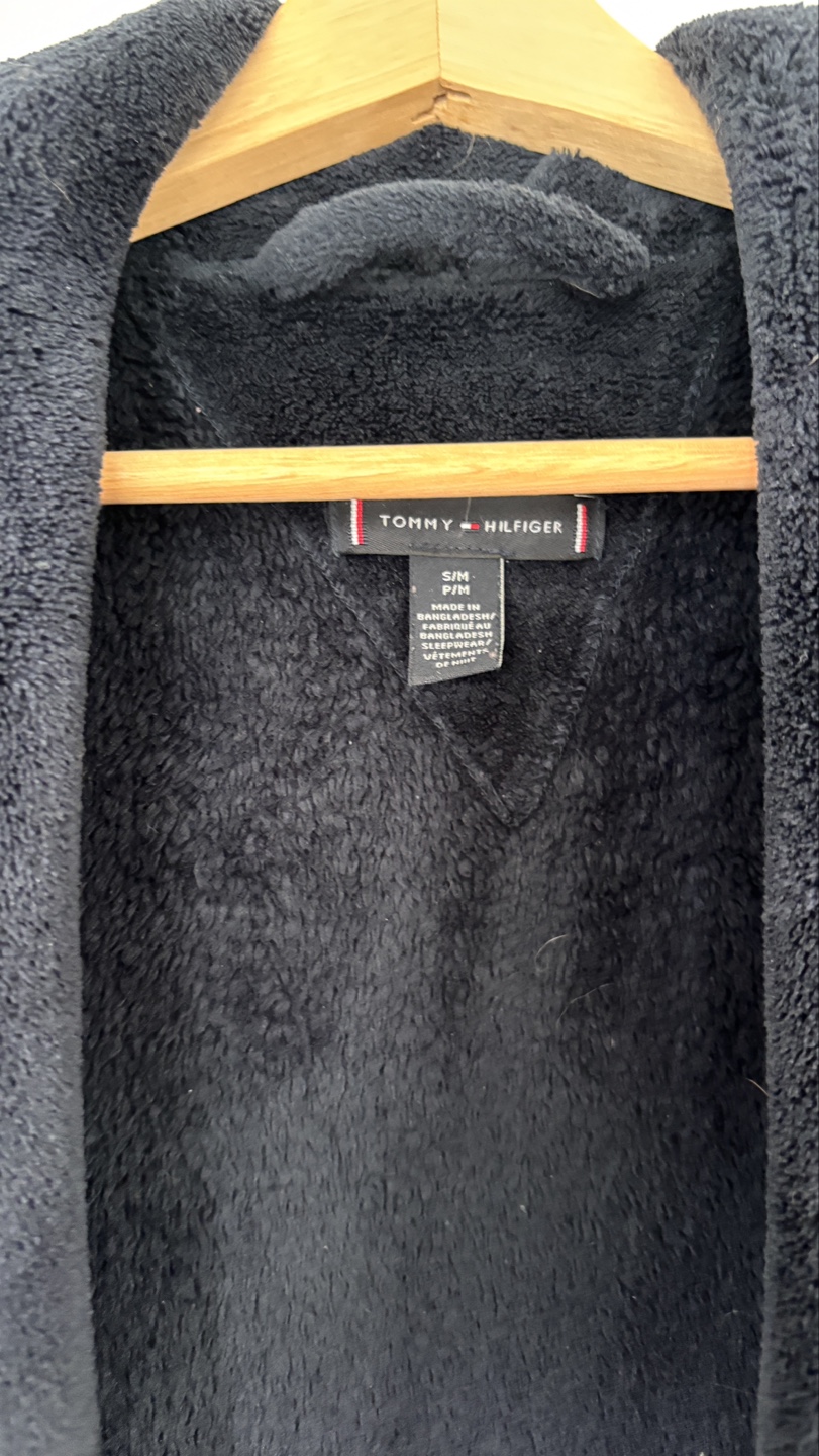 2x Plush Robes (M & F) - Move-out Sale ⚡ - photo 3