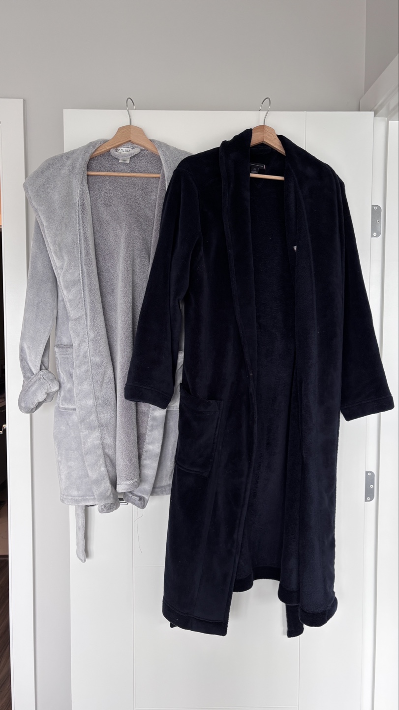 2x Plush Robes (M & F) - Move-out Sale ⚡