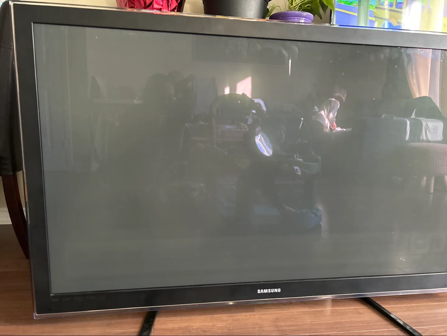Samsung Large Flat Screen TV