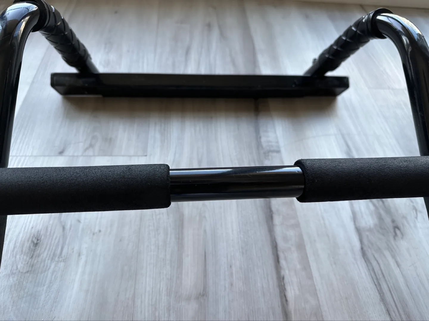 Pull-up Bar for Doorway Workout image indicator(4)