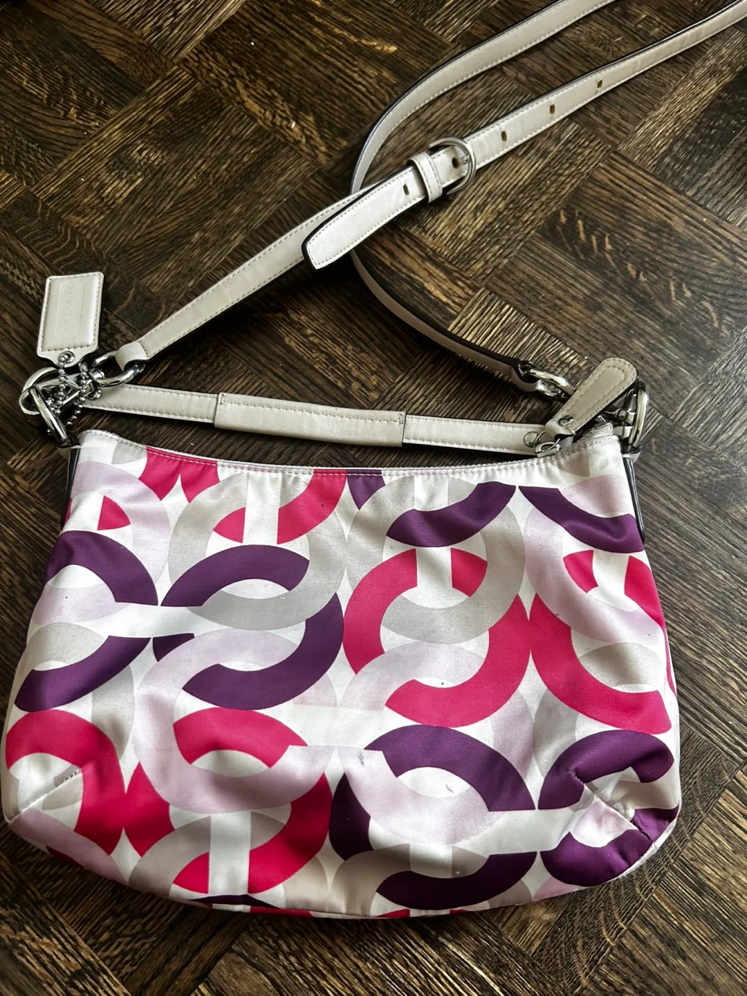 Coach purple hand bag image indicator(2)